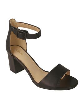 Sandalia mujer Clarks Deba Mae negra