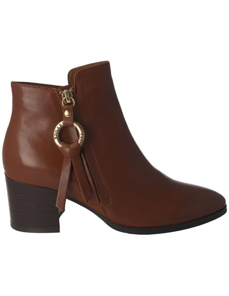 Gallery a06136 o1i3opfe