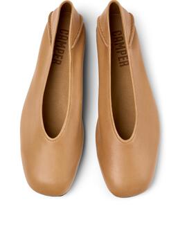 Bailarina mujer Camper Casi nude